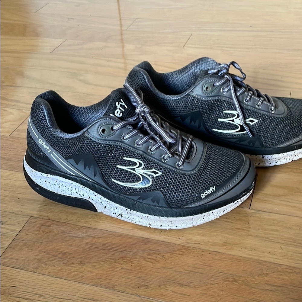 Gravity defyer shoes women’s size 8.5